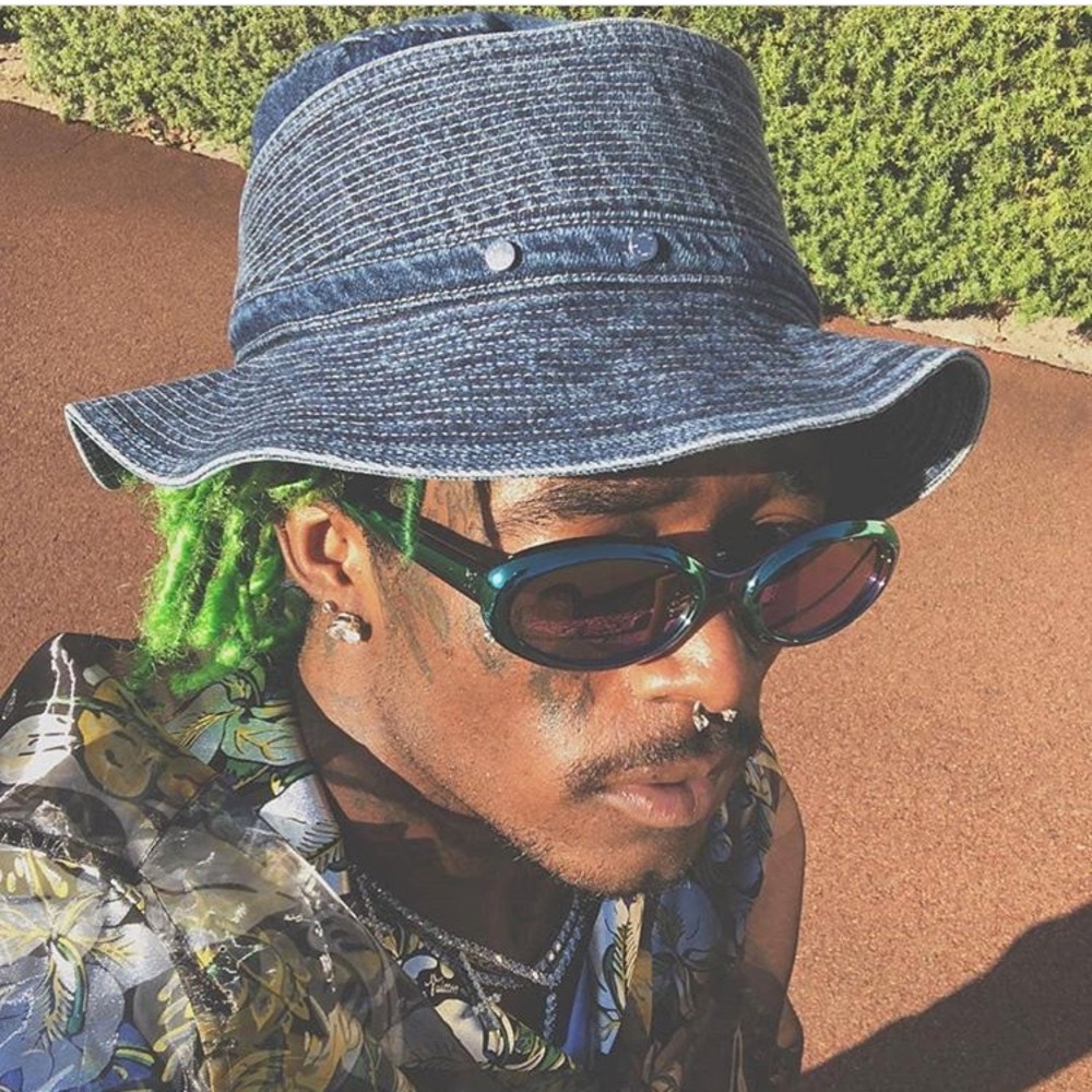 Meet your Posher, Casey